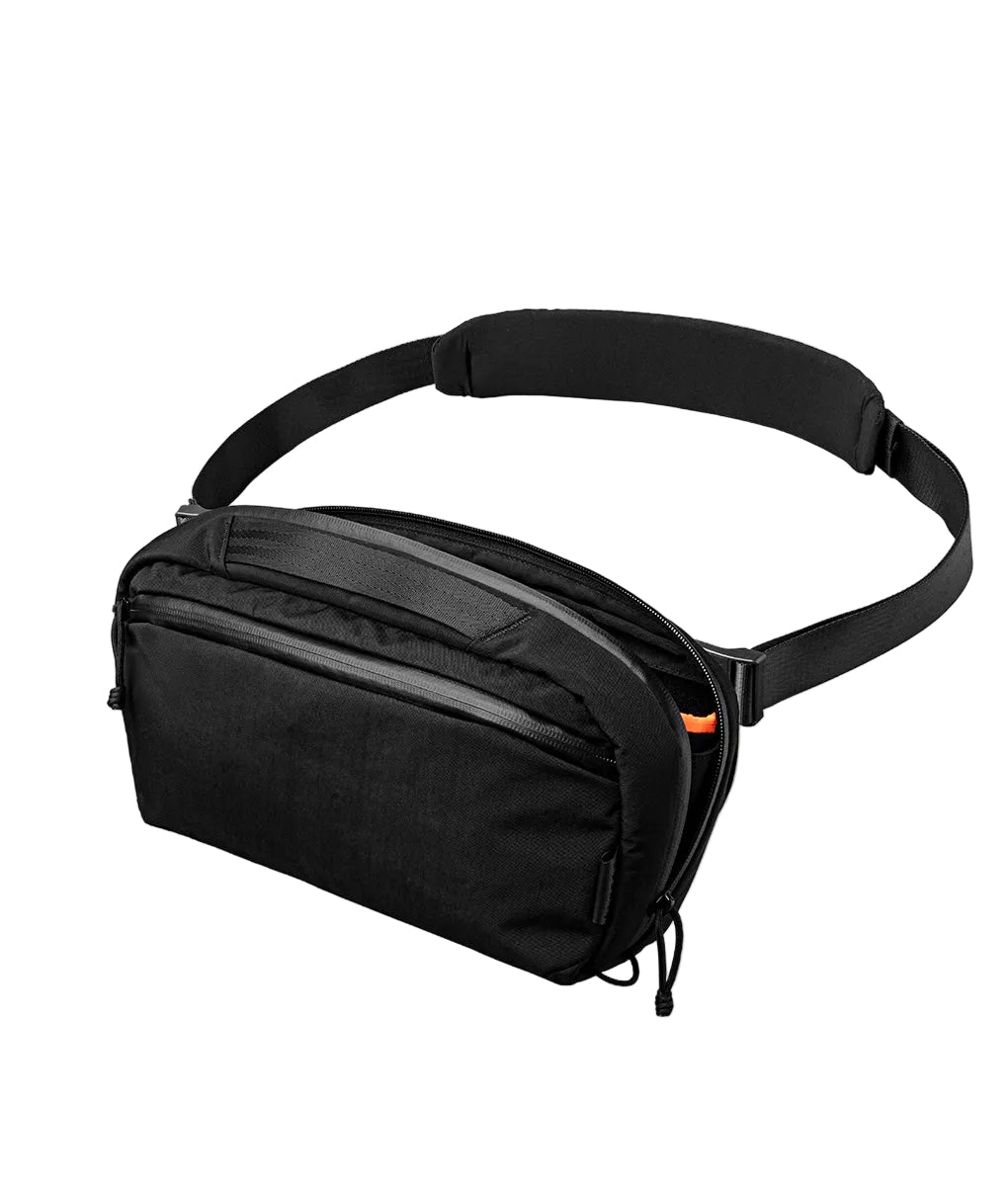 ALPAKA Eclipse Gaming Sling 側肩包｜Switch/Steam Deck 便攜收納保護