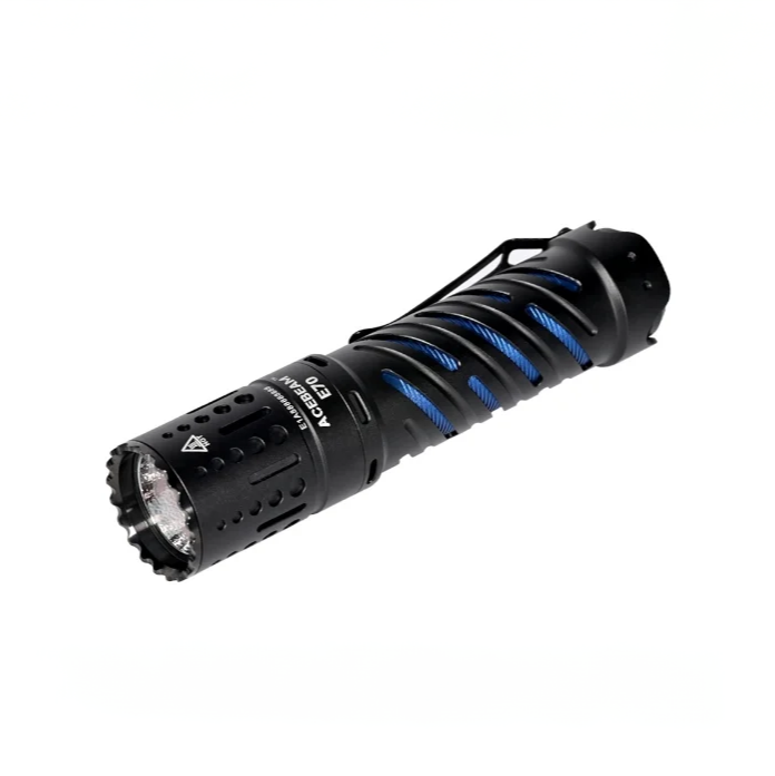ACEBEAM E70 手電筒｜鋁合金機身、五檔亮度模式與雙重防護設計