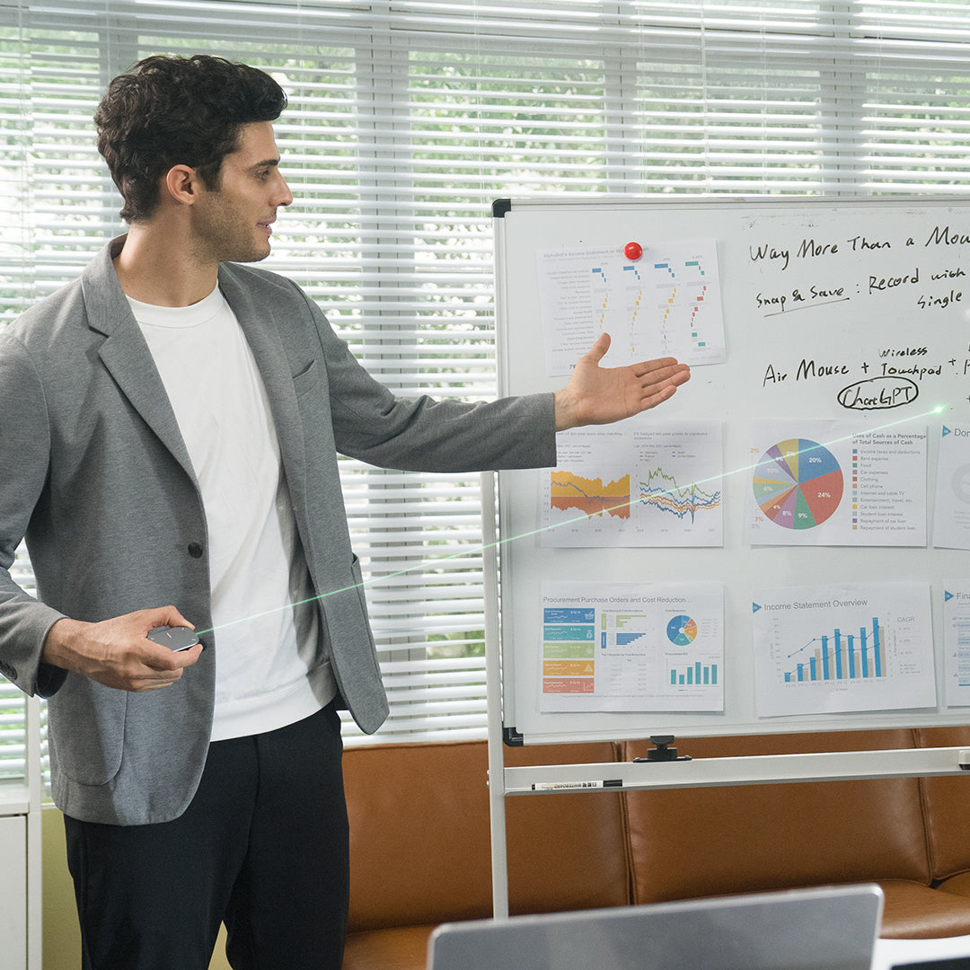 CHEERDOTS Cheerdots2 AI 智能滑鼠 - 紅色雷射指示功能示意