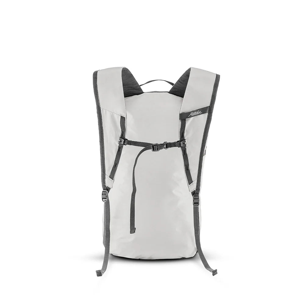 Matador ReFraction Packable Backpack｜可摺疊至內置口袋，方便收納於行李箱或隨身攜帶