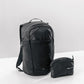 Matador ReFraction Packable Backpack｜採用防潑水材料、防水 YKK® 拉鍊及 PU 塗層，全天候防護設計
