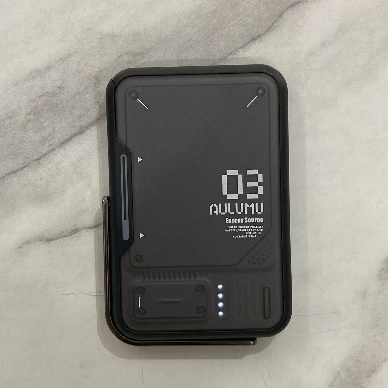 AULUMU Magsafe 3500mAh｜磁吸無線行動電源 M03 #1757 ( 陳列品/瑕疵品特價出售 )