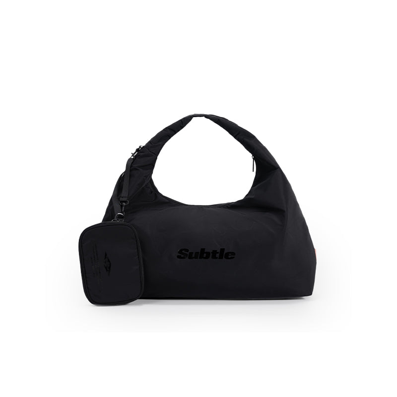 SUBTLE LOOP Messenger Bag - 黑色，正面展示