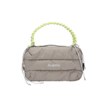 SUBTLE 泡芙包灰色款展示，柔軟雲朵設計與防潑水材質。