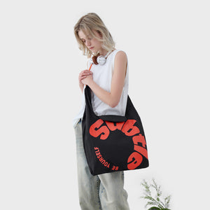 UBTLE Flow 背心托特包 - 背心形設計靈感，輕量耐用材質，時尚與實用兼備