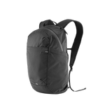 Matador ReFraction Packable Backpack 摺疊背包展示，顯示 16L 容量與輕便設計