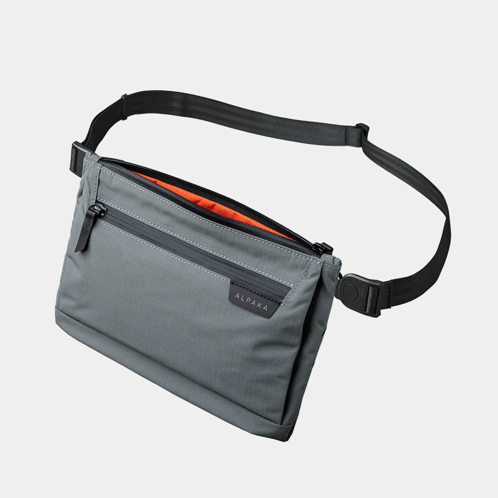ALPAKA Zip Pouch Max V2 多功能側肩包｜配備可拆卸肩帶與手帶