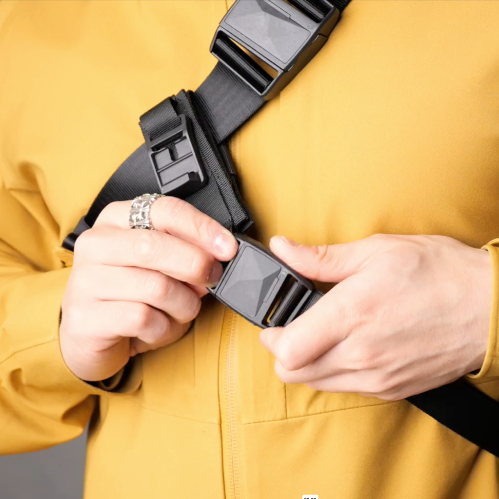 ALPAKA Magnetic Stabilizer Strap｜高品質磁力扣與耐用尼龍織帶製成，支援多款 ALPAKA 包袋