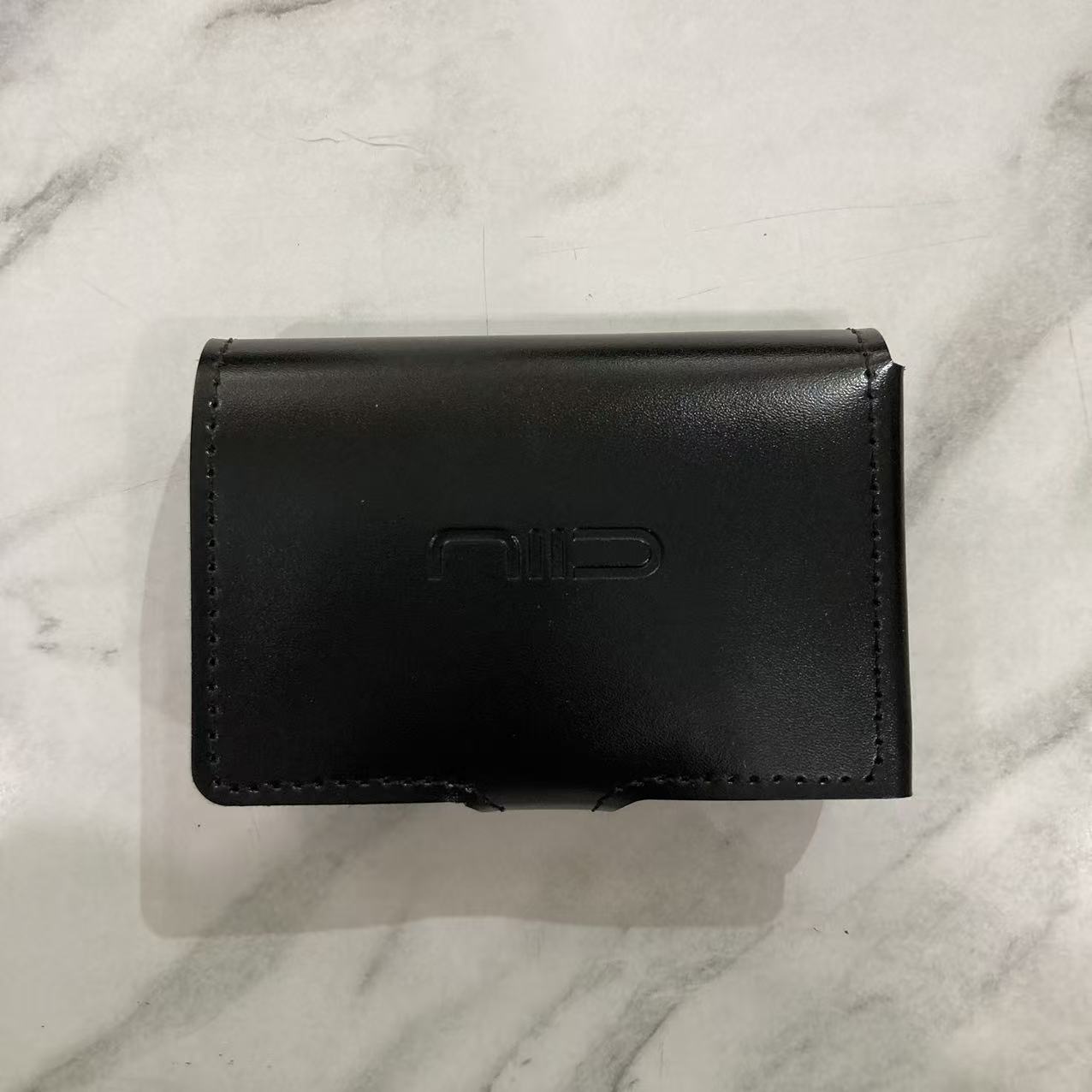 NIID Slide III 防刮牛皮RFID銀包 #1717 ( 陳列品/瑕疵品特價出售 )