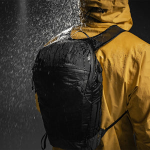 MATADOR Freefly16 Packable Backpack｜可壓縮至附帶的網袋中，適合輕量化旅行
