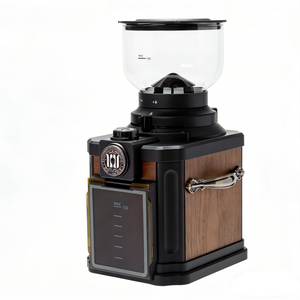 WING KWONG Wcg 130｜原創復古設計 木紋機身與透明豆倉
