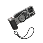 TELESIN Master Grip iPhone 17 Pro / Pro Max 專用拍攝握把，展示穩定拍攝功能。