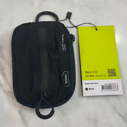 BITPLAY Magnetic Mini Pouch 磁吸隨行小袋 #1784 ( 陳列品/瑕疵品特價出售 )