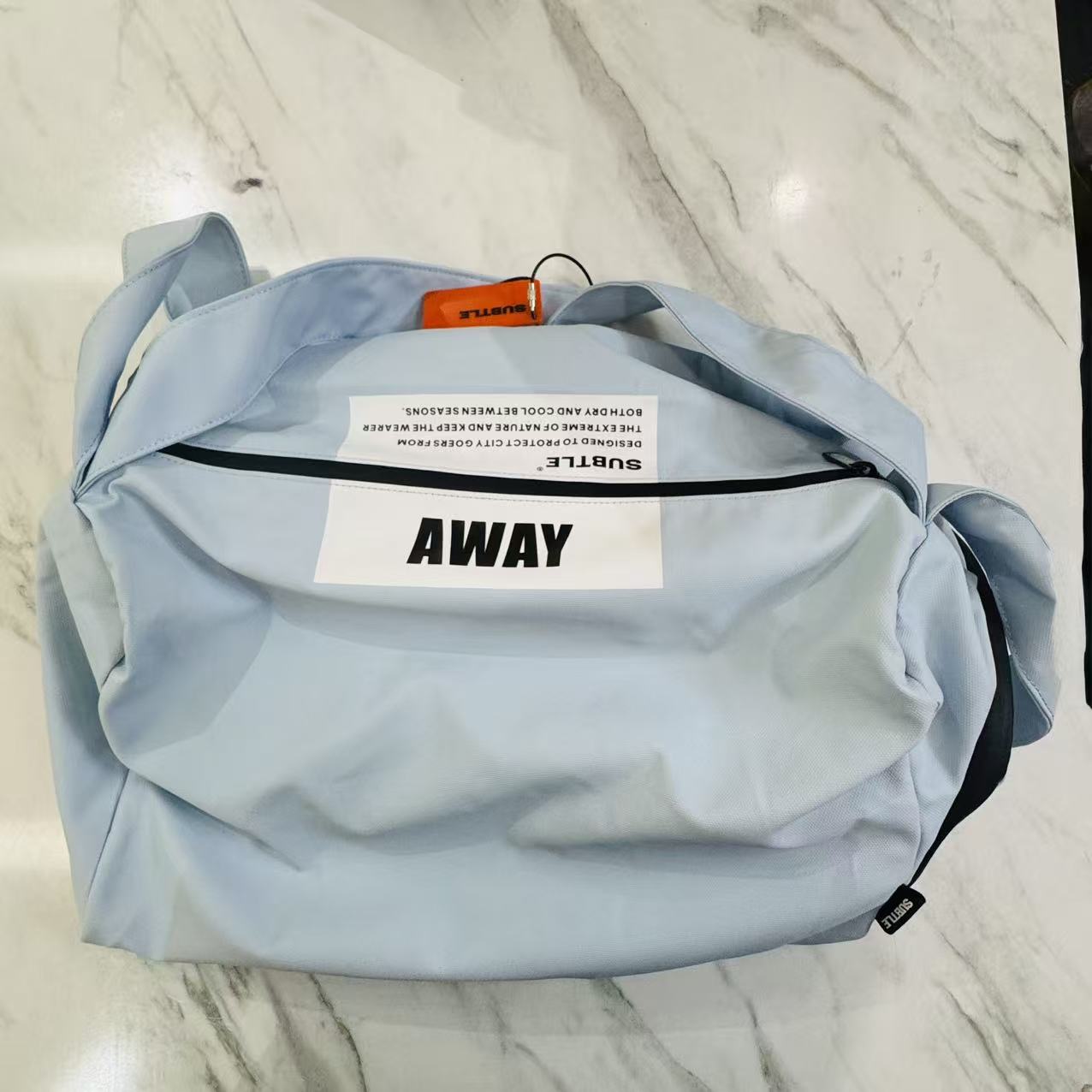 SUBTLE Equs Sports Travel Bag 運動健身袋 #1777 ( 陳列品/瑕疵品特價出售 )