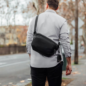 ORBITKEY Urban Sling 防水多功能斜背包