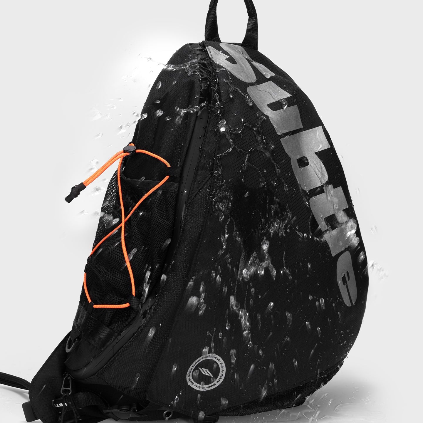 SUBTLE Diver 戶外弓箭包-防潑水材質展示