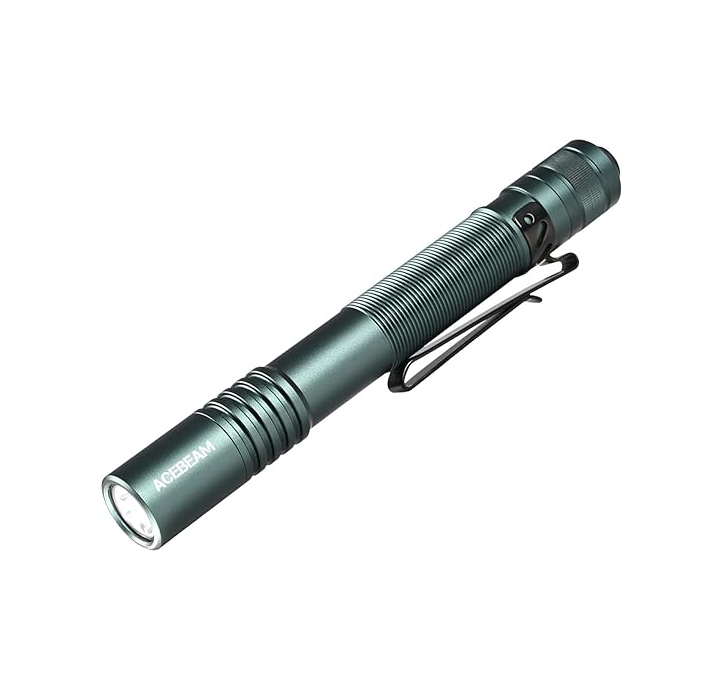 ACEBEAM Pokelit 2AA 隨身手電筒｜600流明的亮度，最遠照射距離可達101米