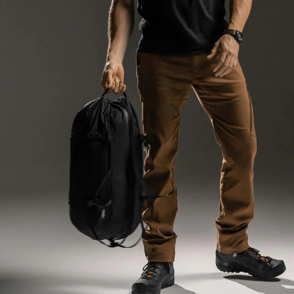 Matador Freefly Packable Duffle｜30L 大容量設計，適合短途旅行與戶外探險使用