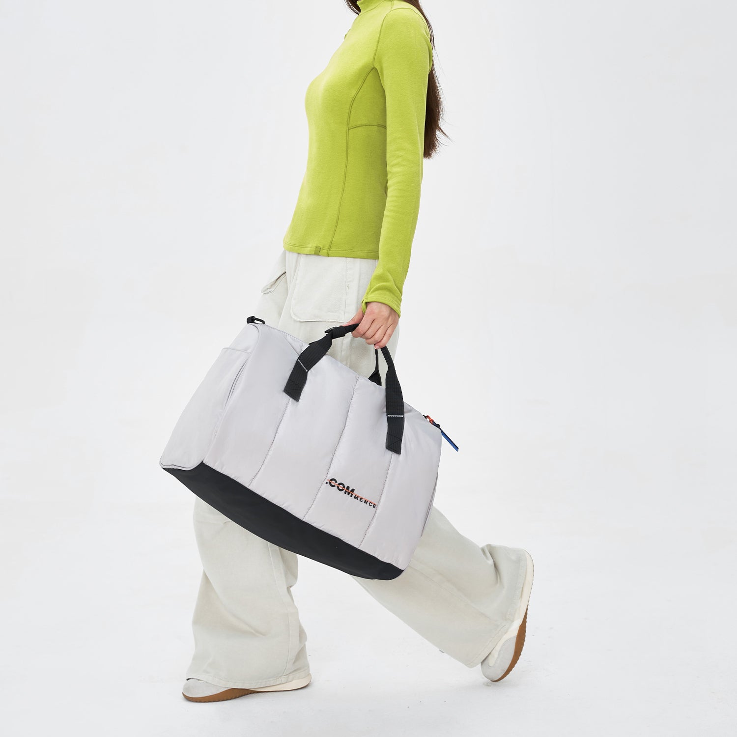 SUBTLE Commence Puff Sports Bag 泡芙運動包 - 霧凇灰運動包，輕便設計適合健身與短途旅行