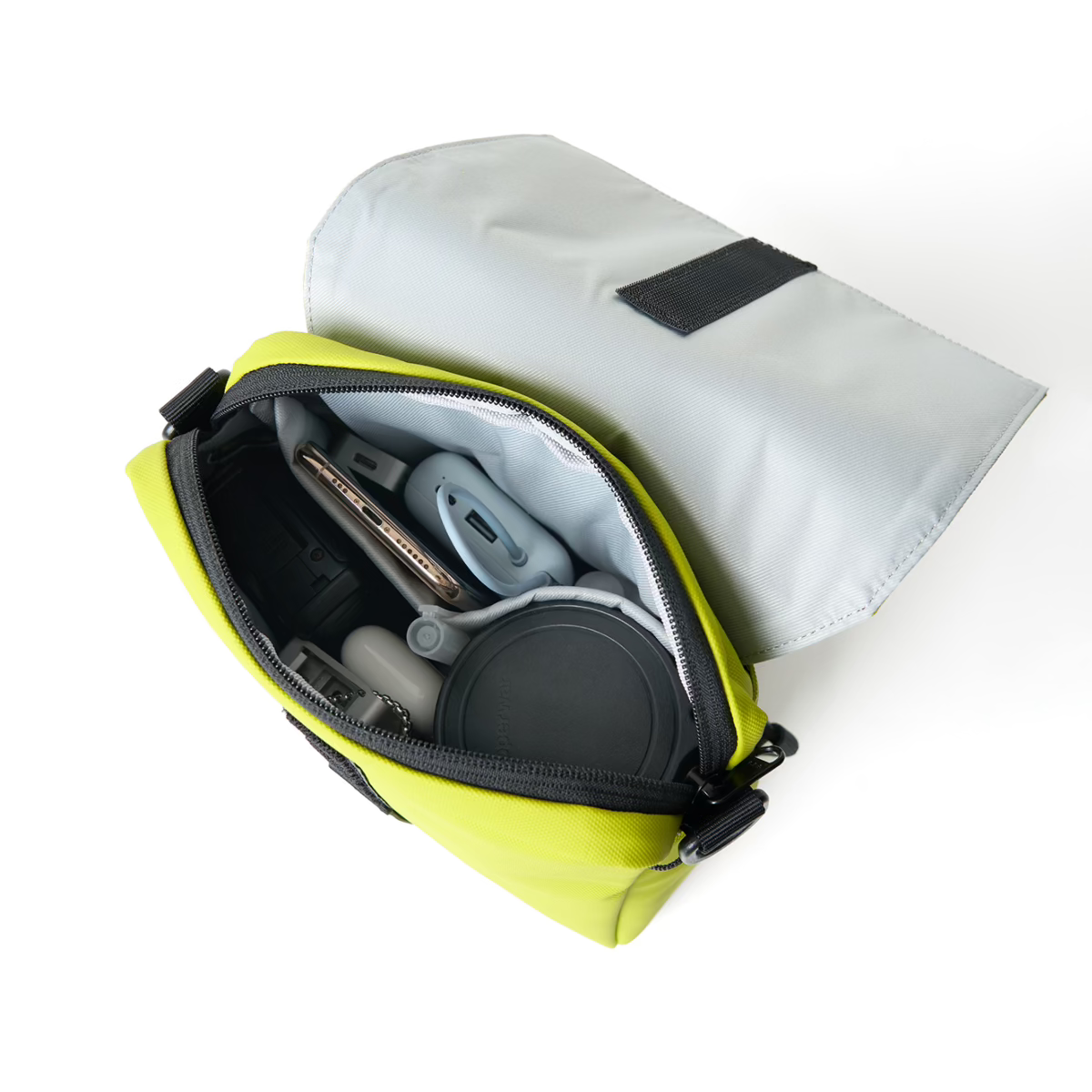 KIWEE Square Backpack Mini  方形背囊 - 防潑水材質與多隔層收納，保持物品整潔乾燥