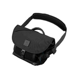 ALPAKA 經典回歸！7ven Messenger 十週年紀念版 (Decade Edition) 專為 Premium Urban Carry 設計。採用 840D 防彈尼龍與 YKK 防水拉鏈，提供 14 吋 (11L) 及 16 吋 (18L) 兩種尺寸選擇。配備專屬紀念魔術貼及豐富 EDC 收納間隔，完美應對日常通勤與公幹需求。