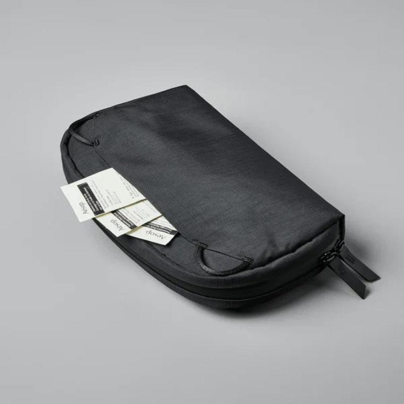 ALPAKA Toiletry Bag 洗漱化妝包｜採用 Axoflux 210D 防撕裂尼龍材質 和 防水 YKK Aquaguard 拉鍊