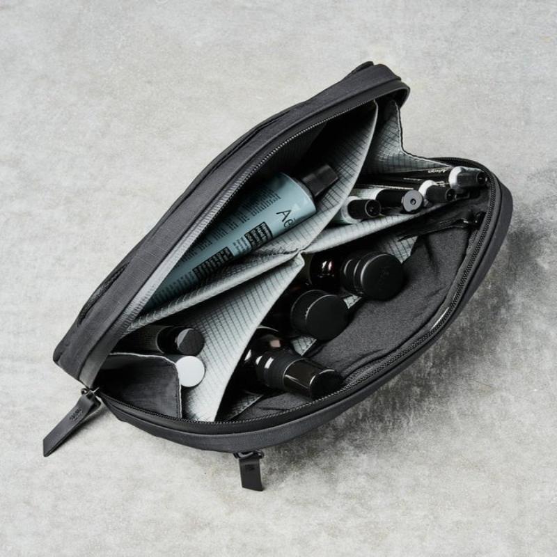 ALPAKA Toiletry Bag 洗漱化妝包｜採用 Axoflux 210D 防撕裂尼龍材質 和 防水 YKK Aquaguard 拉鍊