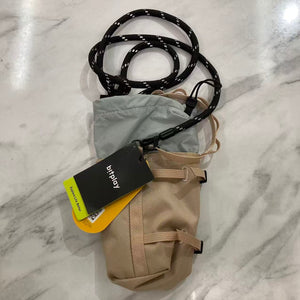 BITPLAY 2 Way Bottle Carrier 防潑水飲料袋 #1705 ( 陳列品/瑕疵品特價出售 )