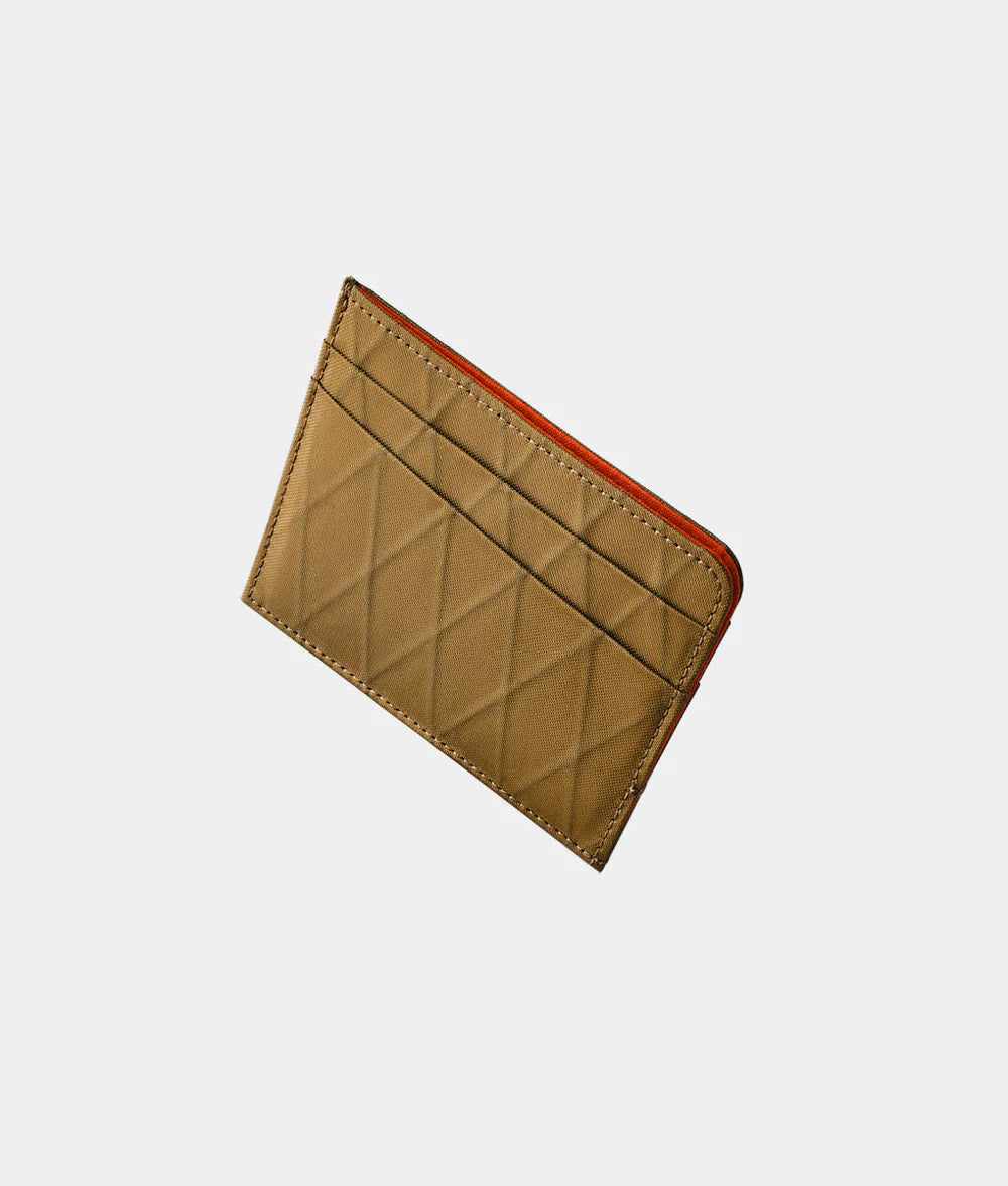 ALPAKA Ark Card Wallet｜防風雨、防紫外線特性，適合日常使用或戶外活動