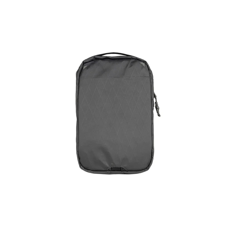 Boundary Supply Aux Compartment - 適用於 Errant 系列背包的模組化設計，簡單連接即可使用。