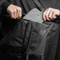 BITPLAY Black Series 28L Backpack 跨境旅行後背包 - 防水耐用設計，輕便大容量