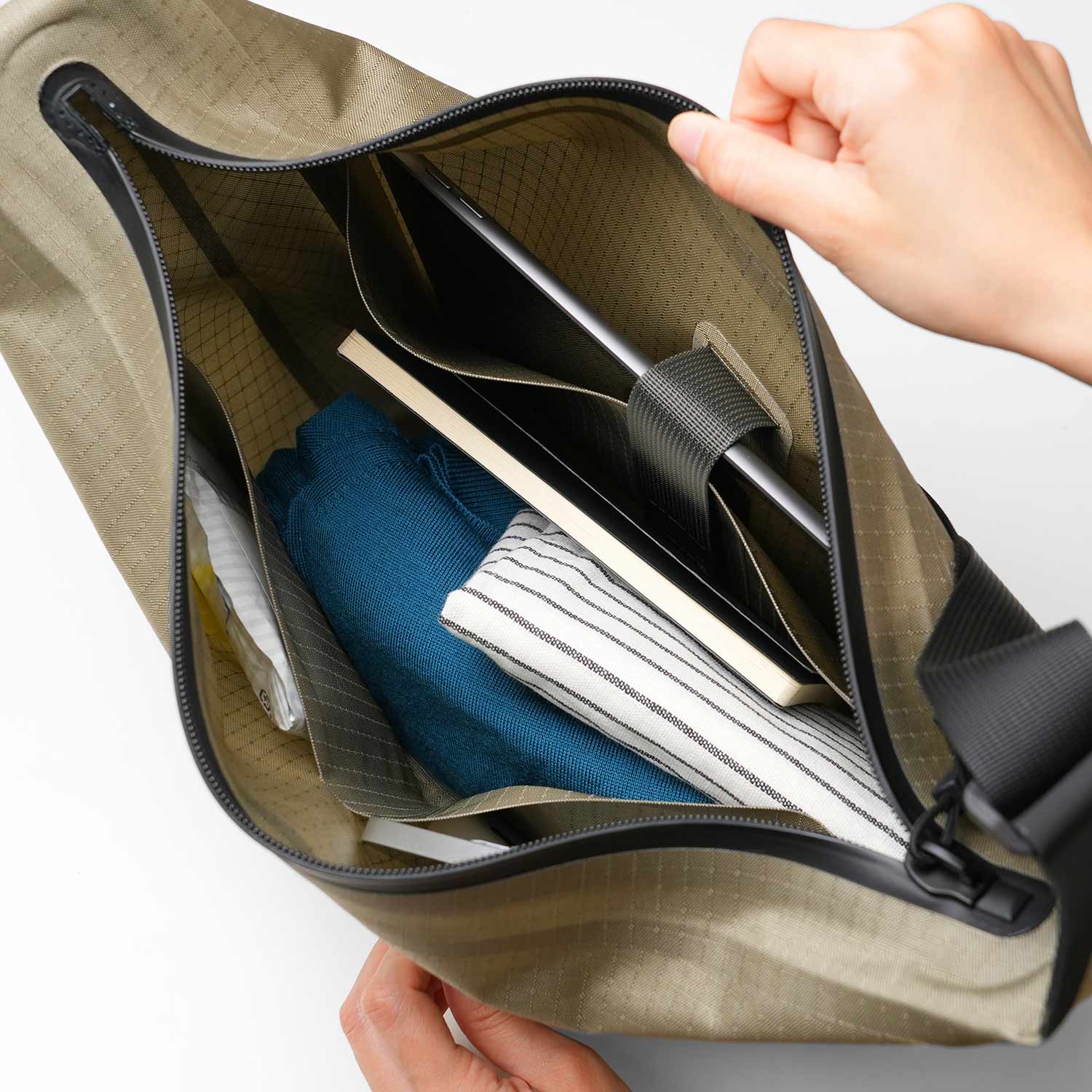 BITPLAY AquaSeal Shoulder Bag｜多功能防水斜孭袋