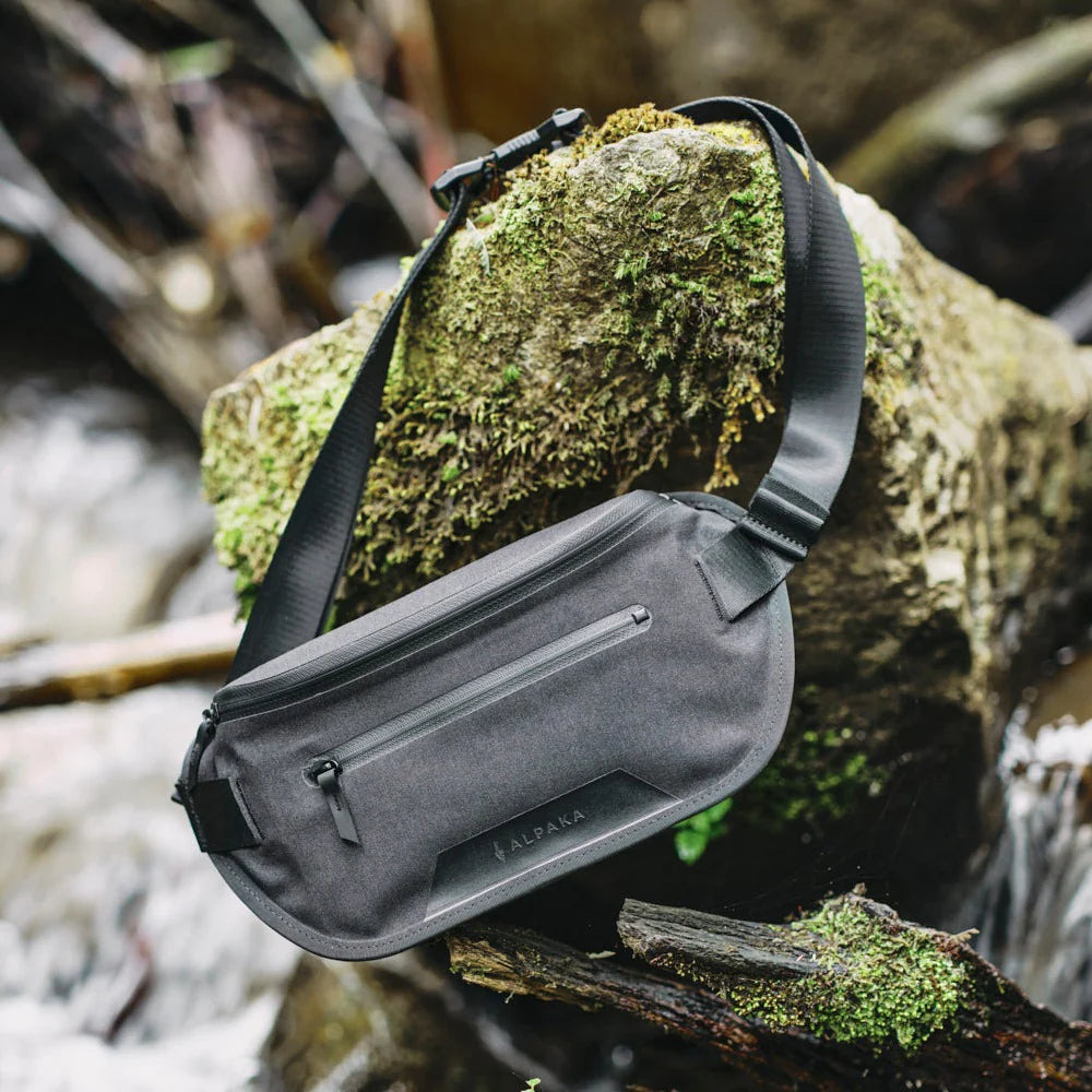 ALPAKA Bravo Sling Mini｜500D防水側肩包，IPX6防水等級