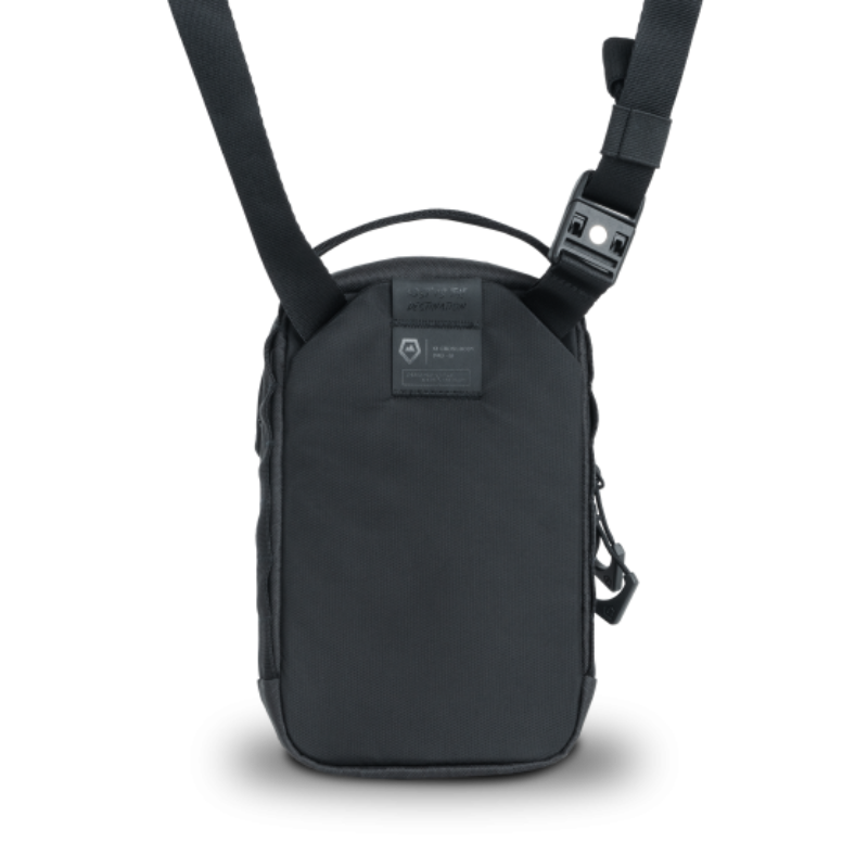 WANDRD X1 Crossbody Bag 斜背包｜配備可調節磁扣背帶，輕鬆調整至適合不同身形