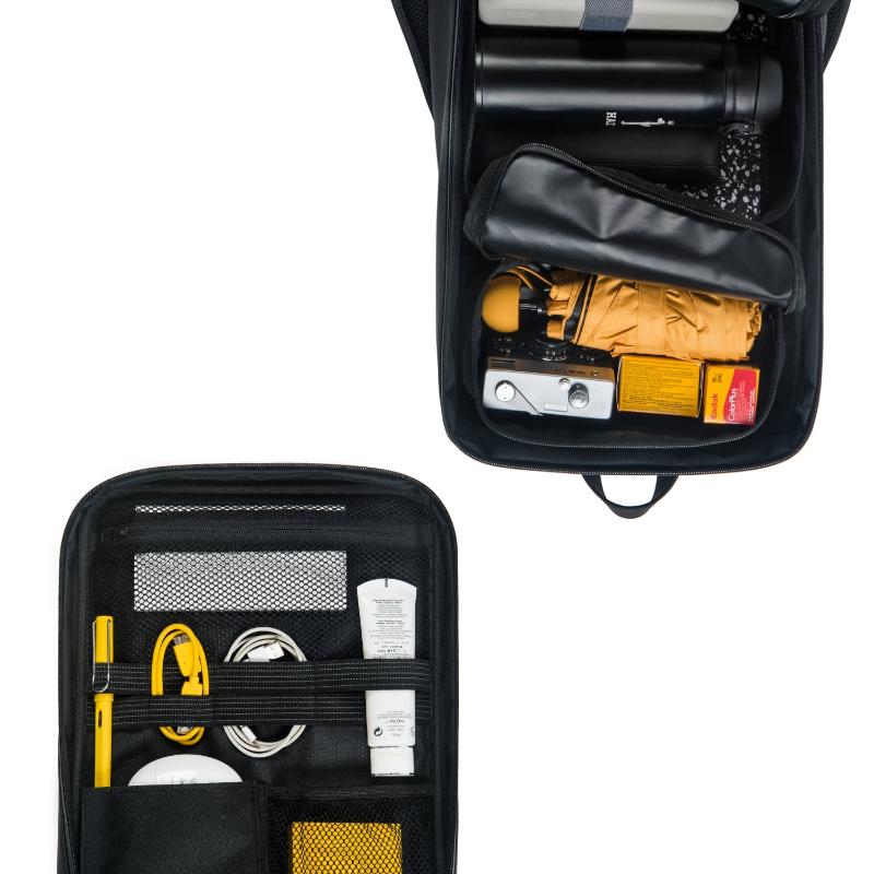 Fisherman Backpack S 背囊內部展示，包含兩個可拆卸收納袋與多個口袋