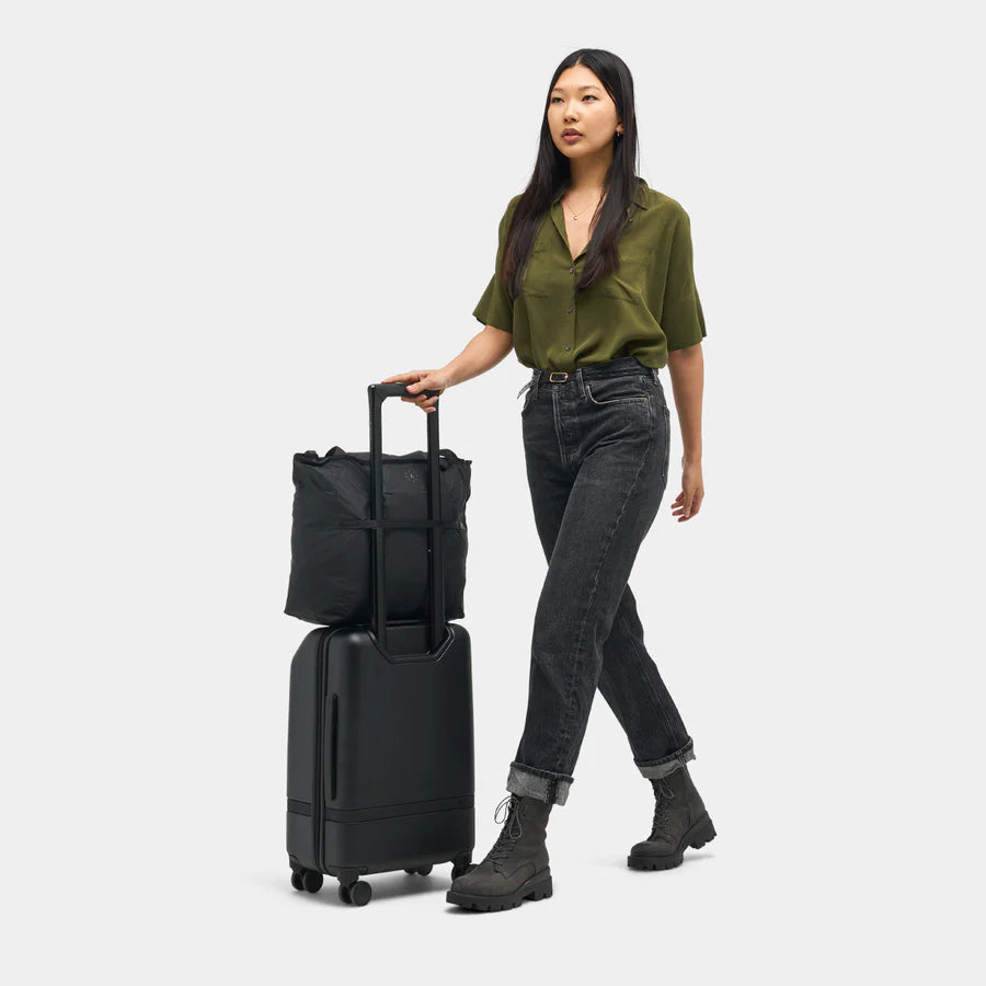 NOMATIC Navigator Collapsible Tote 28L 手提包｜28L 大容量設計，可折疊至手掌大小