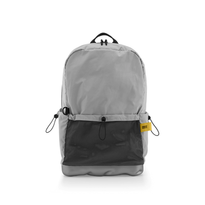 貫徹 "Handle Without Care" 哲學！Crash Baggage Hard Mesh Backpack 結合軟身透氣網面與 100% 聚碳酸酯防護硬底。配備 15 吋電腦隔層與防水拉鍊，是您日常通勤與極簡出行的完美背囊。