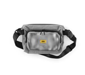 完美貼合身型的隨行伴侶！Crash Baggage SOFT Crossbody 斜孭袋採用輕量防潑水環保物料，配備標誌性 EVA 凹凸前袋。可輕鬆摺疊收納，9L 容量完美滿足日常 EDC 與旅行需求。