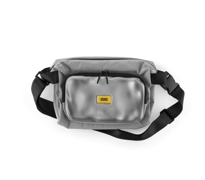 完美貼合身型的隨行伴侶！Crash Baggage SOFT Crossbody 斜孭袋採用輕量防潑水環保物料，配備標誌性 EVA 凹凸前袋。可輕鬆摺疊收納，9L 容量完美滿足日常 EDC 與旅行需求。
