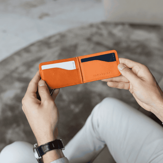 GARZINI MagSafe Wallet Stand｜磁吸錢包支架｜結構纖薄，方便攜帶