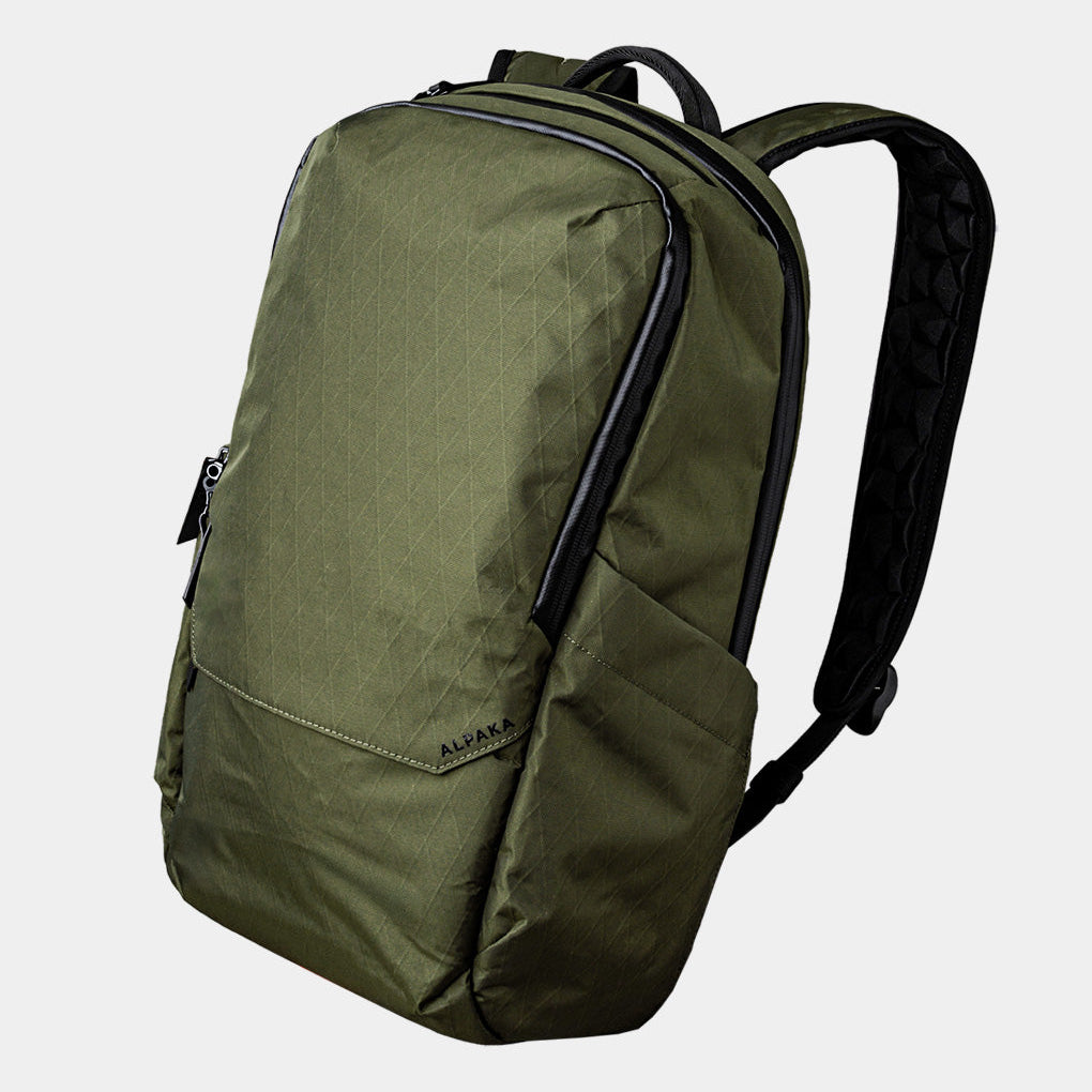 ALPAKA Elements Backpack Pro 防水背囊｜26L 大容量設計，多個內外隔層