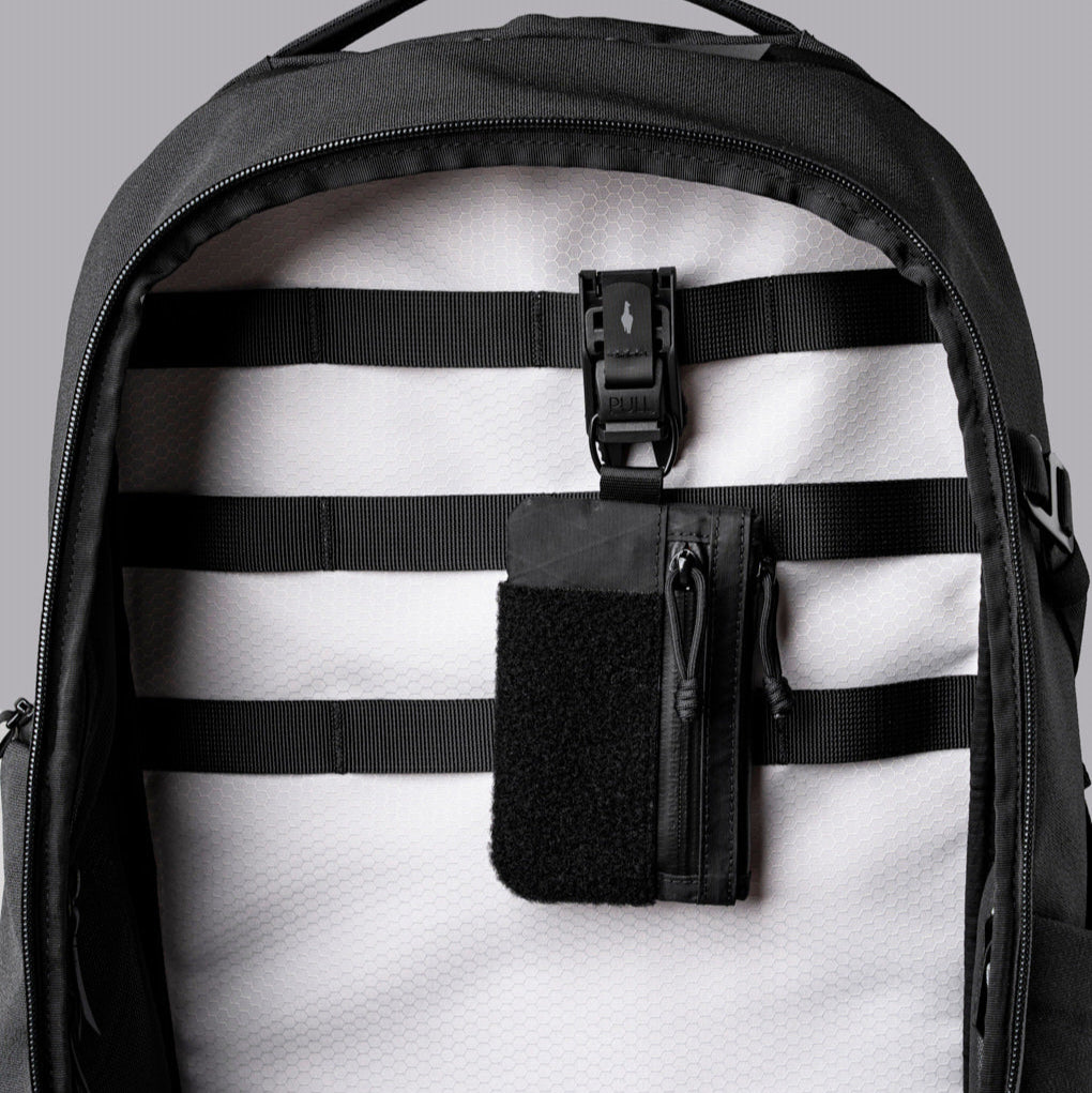 ALPAKA Zip Pouch Pro，適合通勤與旅行使用的輕便收納包