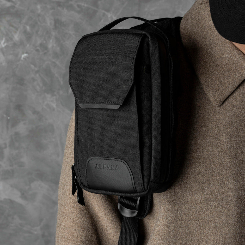 ALPAKA Modular Sling V2｜多功能手機袋 300D｜配備磁性安全扣的專屬手機隔層