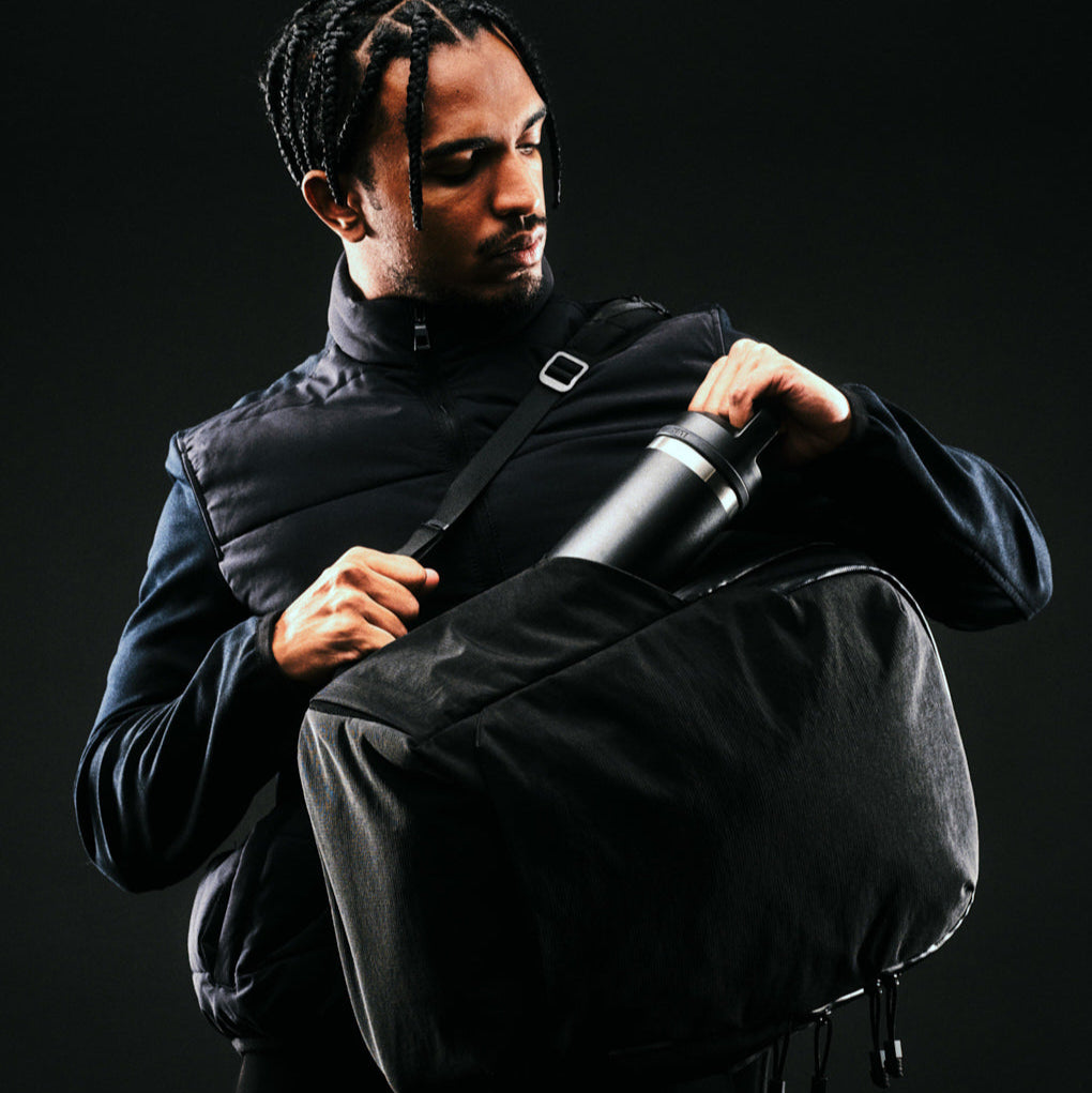 ALPAKA Bravo Backpack 23L｜適合通勤與旅行使用｜內置 16 吋筆記型電腦隔層