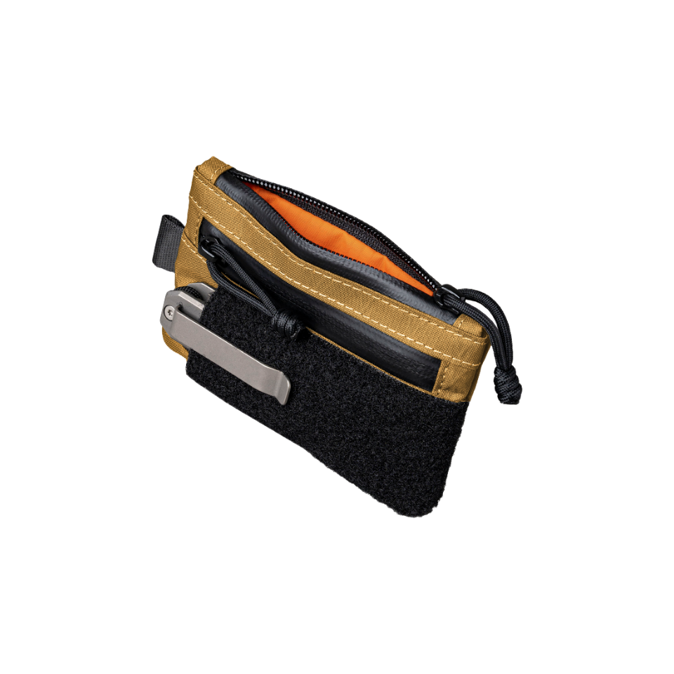 ALPAKA Zip Pouch Pro，防水便攜收納包，適合存放卡片、硬幣與小工具
