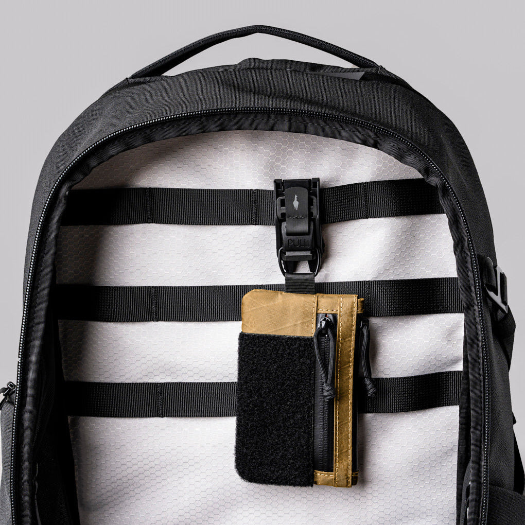 ALPAKA Zip Pouch Pro，適合通勤與旅行使用的輕便收納包