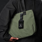 Elements Tote (S) 作為日常通勤包，輕鬆收納筆記本、文件和隨身用品