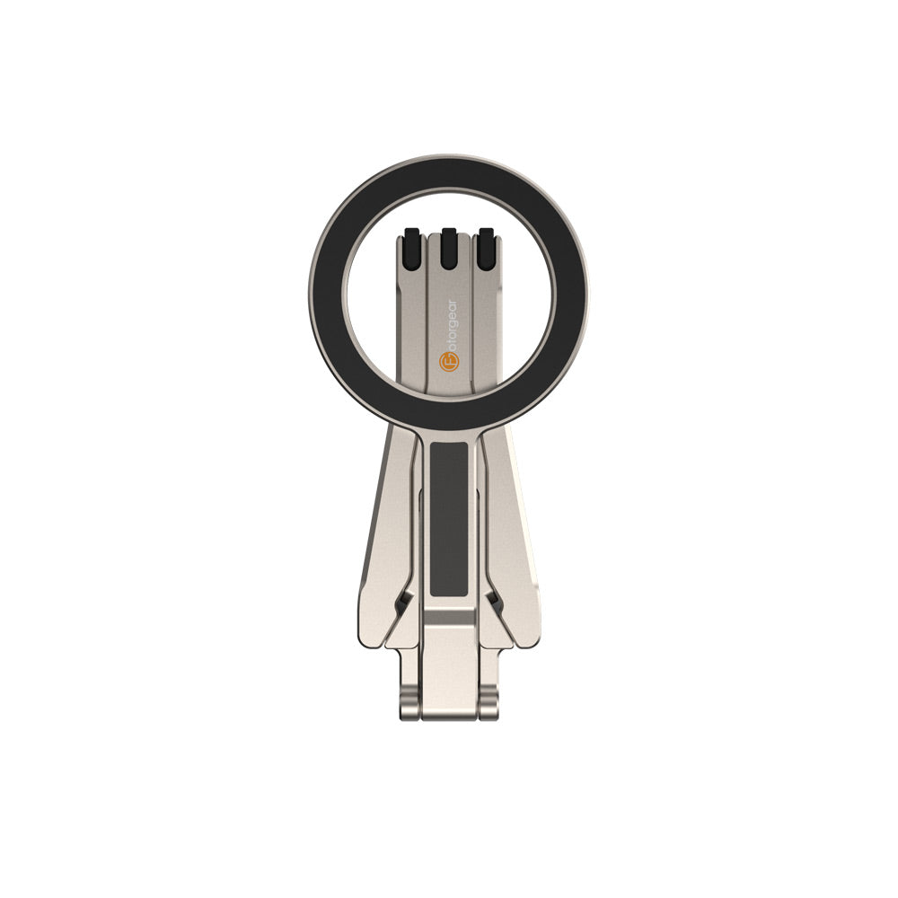 折疊設計輕巧便攜，MagSafe 支架方便隨身攜帶