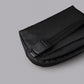 Flight Sling 1L 採用防水 X-Pac 面料與 Aquaguard 拉鏈，全天候保護物品