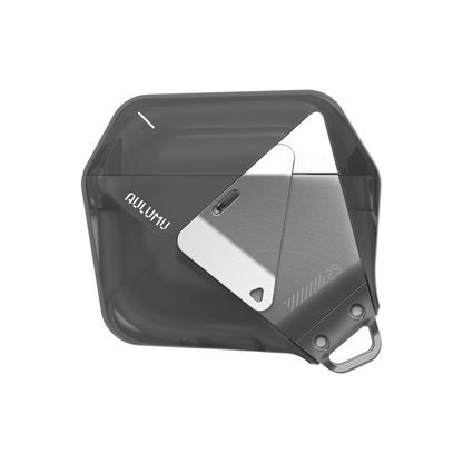 A29 幾何造型 AirPods 4 保護殼，半透明灰款式，配備鎖扣設計與掛繩